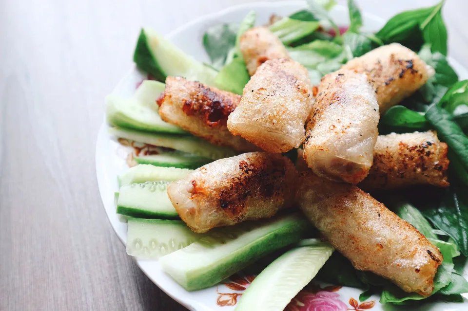 Nguyên liệu tươi sống — sơ chế sạch sẽ — sau